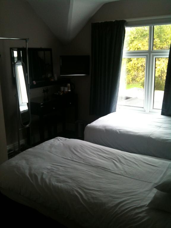 Five Mile Oxford Hotel Phòng bức ảnh